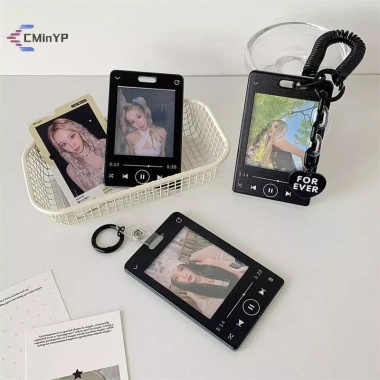 CMinYP Máy nghe nhạc sáng tạo kèm Giá đỡ thẻ Photocard, Hộp bảo vệ ID, Màn hình thần tượng, Túi móc khóa và Mặt dây chuyền – Giá chỉ 43.740đ