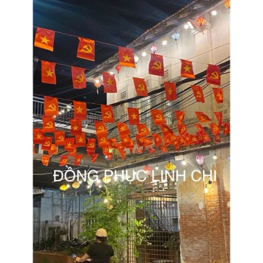Cờ dây Hoả tốc Hà Nội Tổ Quốc và Đảng treo vải đẹp trang trí lễ Tết, lễ hội, khu phố Giá 50.000 5 Cờ dây Hoả tốc Hà Nội Tổ Quốc và Đảng treo vải đẹp trang trí lễ Tết, lễ hội, khu phố Giá 50.000 5