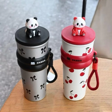 Cốc giữ nhiệt 700ml hình gấu trúc, nút bít, kèm móc khóa & túi đựng ly