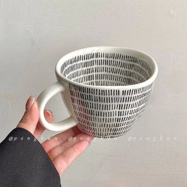 Cốc Gốm Ins Retro Cầm Tay Không Đều để Đựng Cà Phê, Sữa, Yến Mạch, Sữa Chua, Đậu Nành 5 Cốc Gốm Ins Retro Cầm Tay Không Đều để Đựng Cà Phê, Sữa, Yến Mạch, Sữa Chua, Đậu Nành 5