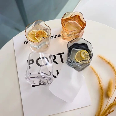 Cốc thủy tinh decor xoắn sáng tạo - ly whisky cao cấp, giá 15.000đ
