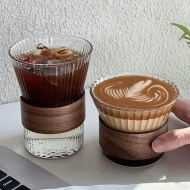 Cốc thủy tinh ly sọc đai gỗ không nóng tay, vintage sang trọng, giảm còn 33k 5 Cốc thủy tinh ly sọc đai gỗ không nóng tay, vintage sang trọng, giảm còn 33k 5