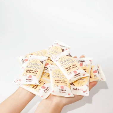 Combo 02 hộp 40 gói Khăn ướt mini Teen Wipes 8 tờ không mùi gọn bỏ túi giá ưu đãi 29.000₫