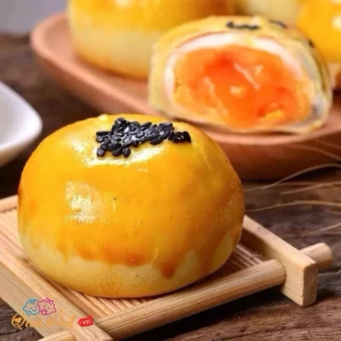 Combo 10 bánh trứng chảy ngàn lớp, bánh trứng muối, bánh pía - Bé Mầm 49.000 VND
