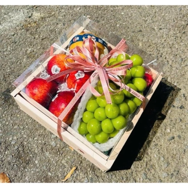 Combo 10 bộ Khay và Túi Giấy Vuông Nắp Mica Trong Suốt - Hộp Đựng Hoa Quả, Trái Cây 27x27cm Giá 280,000₫