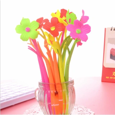 Combo 10 Bút nước mực gel đen cute viết đẹp hình bông hoa cho bé NATO BB31 chỉ 35.000₫ 10