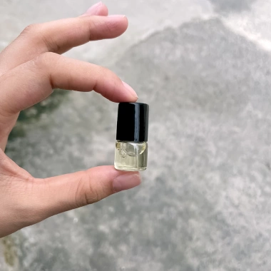 Combo 10 chai tinh dầu nước hoa Dubice nam nữ dạng lăn mini 1.5ml giá 168.000đ 3 Combo 10 chai tinh dầu nước hoa Dubice nam nữ dạng lăn mini 1.5ml giá 168.000đ 3