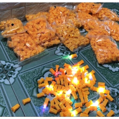Combo 10 đèn LED 7 màu kèm đèn lồng Trung Thu đã có PI.N giá 33.000 VND