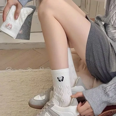 Combo 10 Đôi Tất Nữ Hoạ Tiết Nơ Vặn Thừng - Cao Cổ Giá Siêu Ưu Đãi 91k