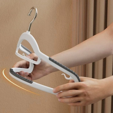 Combo 10 móc treo quần áo chống trượt, đệm cầu vai cao su xoay 360, đa năng nhựa cao cấp, bền chịu nặng - 34.898₫ 3