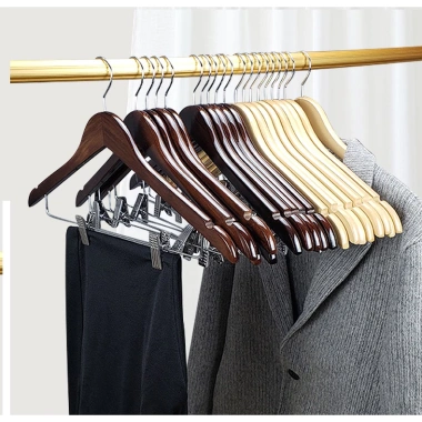 Combo 10 Móc Treo Quần Áo Gỗ Tam Giác Có Kẹp - Giá ưu đãi 140.000 VNĐ