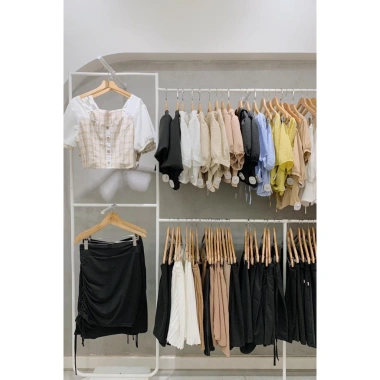 Combo 10 Móc Treo Quần Áo Gỗ Tam Giác Có Kẹp - Giá ưu đãi 140.000 VNĐ