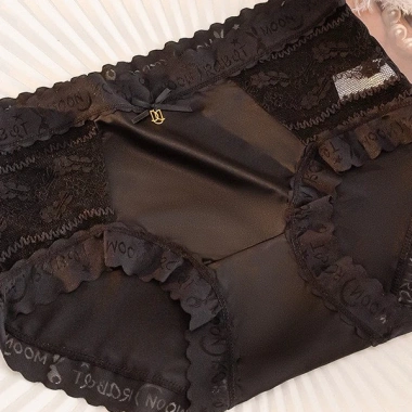 Combo 10 Quần Lót Nữ Đúc Su Lụa Băng + Quần Chip Siêu Nhẹ Viền Ren Sexy Hot, Siêu Thoải Mái - Giá 97k