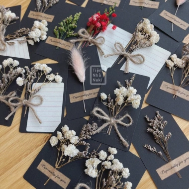 Combo 10 Thiệp Hoa Khô Handmade Tone Đen Quà Valentine Giáng Sinh Noel 12.000đ 3