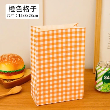 Combo 10 Túi Giấy Đựng Quà Kẻ Karo 22x14x8cm và Sticker Dán Miệng Giá Rẻ 19.800 VND