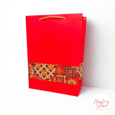 Combo 10 túi giấy đựng quà Tết thổ cẩm cứng dày 300gsm VIP iovry quai dù 195k