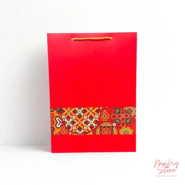 Combo 10 túi giấy đựng quà Tết thổ cẩm cứng dày 300gsm VIP iovry quai dù 195k 4 Combo 10 túi giấy đựng quà Tết thổ cẩm cứng dày 300gsm VIP iovry quai dù 195k 4