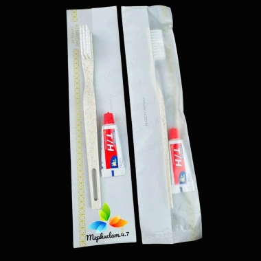 Combo 100 Bàn Chải Bột Bắp Giá Rẻ, Túi Trắng Họa Tiết Sao Vàng - Đồ Dùng 1 Lần Khách Sạn 65k