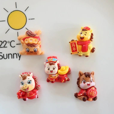 Combo 100 Charm Ông Thần Tài, Lân Rồng, Ngựa Trang Trí Tết - Phụ Kiện DIY Giá 31.000
