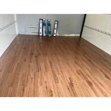 Combo 10m2 Sàn Nhựa Vân Gỗ Dày 2mm Keo Sẵn Dán Nhanh Giá 750.000 VND 3