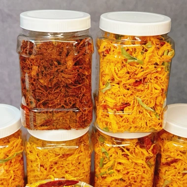Combo 1KG 2 Hủ 500g Khô Gà Lá Chanh, Gà Bơ Tỏi, Heo Cháy Tỏi, Chà Bông Heo Xù - Đồ Ăn Vặt Cay Chua, Giá 179k Giảm 16%
