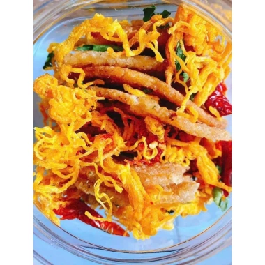 Combo 1kg 2 hũ cơm cháy mắm hành + mix khô gà lá chanh 500g - Giá 45.000 VND