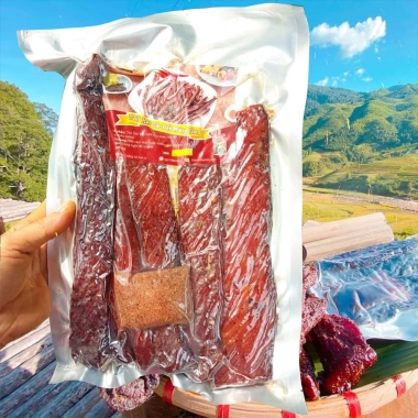 Combo 1KG Thịt Trâu Gác Bếp + Thịt Heo Gác Bếp Ngon Chuẩn Mường Then kèm Chăn Chéo 7