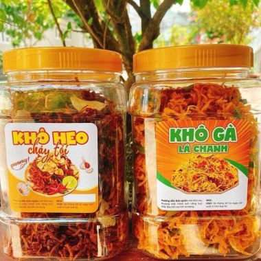 Combo 2 Hủ Khô Gà Lá Chanh + Khô Heo Cháy Tỏi 500g - Giá chỉ 199.000đ
