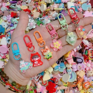 Combo 20/30/50 Túi Mù Móc Khóa Charm Hoạt Hình Siêu Dễ Thương - Quà Tết Vui Nhộn Cho Bé