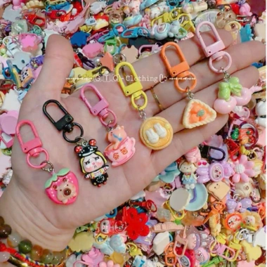 Combo 20/30/50 Túi Mù Móc Khóa Charm Hoạt Hình Siêu Dễ Thương - Quà Tết Vui Nhộn Cho Bé