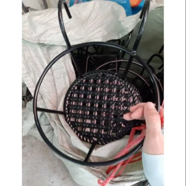 Combo 25 giỏ treo hoa ban công giá ưu đãi 500.000, chất liệu bền, thiết kế sang trọng, thích hợp cho sân thượng