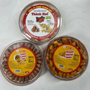 Combo 3 hộp hạt điều rang muối, hạnh nhân rang bơ, bánh ngũ vị - giảm còn 300.000đ