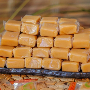 Combo 3 Kẹo dừa sáp VICOSAP: Cà phê muối phô mai, kem sầu riêng, ít đường, 100g - 186.600₫