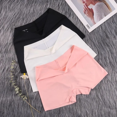 Combo 3 Quần Mặc Váy Đúc Su Mát Mịn AMYBRA V8.205 – Set 3 Quần Lót Bảo Hộ Không Lộ Viền Giá 107.000đ 5