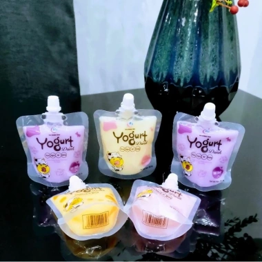 Combo 4 bánh bò, 5 nem nướng phên, 5 tăm cay đen, 5 mèo yêu cá, 3 sữa chua - Giá 144.886₫