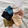 Combo 5-10 Quần Lót Nữ Su Lụa Cạp Cao Mỏng Không Lộ Viền Co Giãn Ren Hoa - Giá 90.000₫ 6