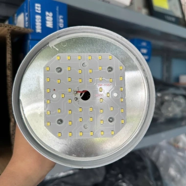 Combo 5 bóng LED 50W chống nước, bảo hành 1 năm, giá ưu đãi 178.000₫ 9 Combo 5 bóng LED 50W chống nước, bảo hành 1 năm, giá ưu đãi 178.000₫ 9