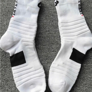 COMBO 5 Đôi Tất Thể Thao IZK Dày Dặn Chống Trơn Thoáng Khí Unisex Hàn Quốc 72.500₫