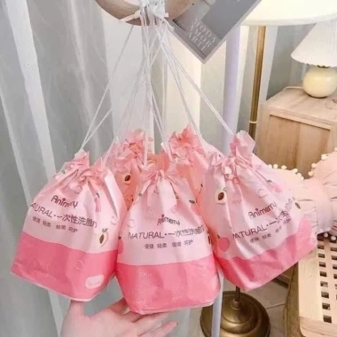 Combo 5 Gói Khăn Giấy Lau Mặt Cotton Dùng 1 Lần – Chỉ 22.600₫, Dịu Nhẹ & Tiết Kiệm 8 Combo 5 Gói Khăn Giấy Lau Mặt Cotton Dùng 1 Lần – Chỉ 22.600₫, Dịu Nhẹ & Tiết Kiệm 8