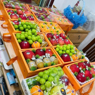 Combo 5 Hộp Giấy Mica Đựng Trái Cây & Hoa Quả - Quai Xách Lụa Cao Cấp, Quà Biếu Tặng Sang Trọng, Giá 145.000 VND