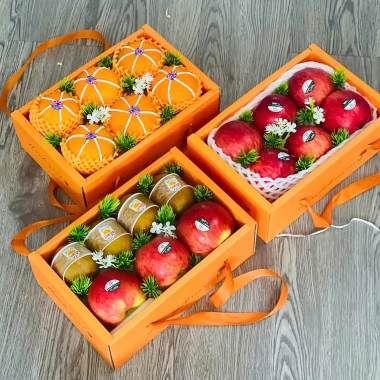 Combo 5 Hộp Giấy Mica Đựng Trái Cây & Hoa Quả - Quai Xách Lụa Cao Cấp, Quà Biếu Tặng Sang Trọng, Giá 145.000 VND 3 Combo 5 Hộp Giấy Mica Đựng Trái Cây & Hoa Quả - Quai Xách Lụa Cao Cấp, Quà Biếu Tặng Sang Trọng, Giá 145.000 VND 3