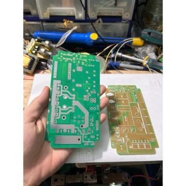 Combo 5 Mạch PCB 4 FET Lớn SCR kèm dao động - Giá ưu đãi 550.000₫ (Giá gốc 665.500₫)