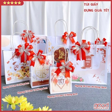 Combo 5 túi giấy Tết hoa mai đỏ 2.026 đa size, giấy cứng cáp, phù hợp quà tặng – 16.000₫ 2