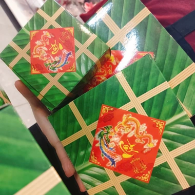 Combo 5 Vỏ Bánh Chưng & Bánh Tét Đậm Hương Giao Ngẫu Nhiên Decor Tết Sang Trọng 30k 4