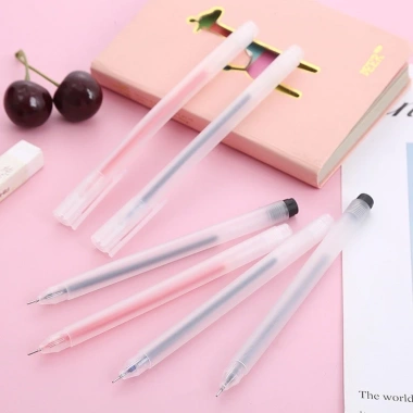 Combo 50-100 bút gel nắp cài ngòi 0.5mm – mực đều, nét chữ đẹp, chỉ 48.000₫ 2