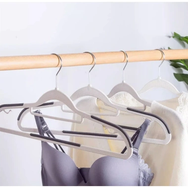 Combo 50 Móc Nhựa Treo Quần Áo Chống Trượt Xoay 360 Độ - Dẻo Đàn, Giá 45.000 VNĐ 7 Combo 50 Móc Nhựa Treo Quần Áo Chống Trượt Xoay 360 Độ - Dẻo Đàn, Giá 45.000 VNĐ 7