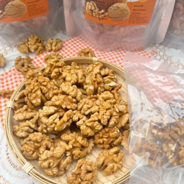 Combo 5kg Hạt Óc Chó Vàng Mỹ Sống và Chín - 10 Túi Giá Ưu Đãi 1.19 Triệu 2 Combo 5kg Hạt Óc Chó Vàng Mỹ Sống và Chín - 10 Túi Giá Ưu Đãi 1.19 Triệu 2
