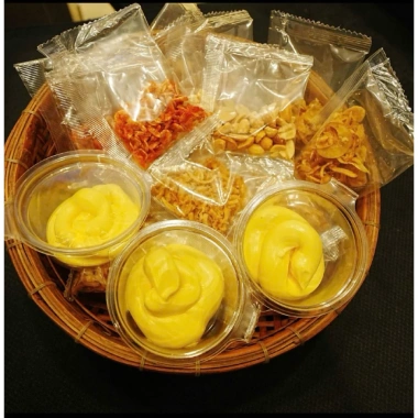 Combo Ăn Vặt Ngon: Bánh Tráng Bơ, Muối Nhuyễn, Kẹo Trái Cây - Giá 120k, gốc 145.200 6