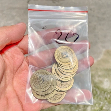 Combo Đồng Xu Ngũ Đế Phong Thủy Túi 100 Xu Cổ Âm Dương - Giá 35.000đ Giảm Giá May Mắn