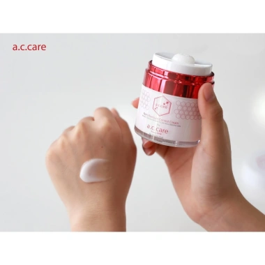 Combo giảm mụn cấp ẩm da nọc ong - Kem dưỡng & Sữa rửa mặt AC Care Vacure:treat